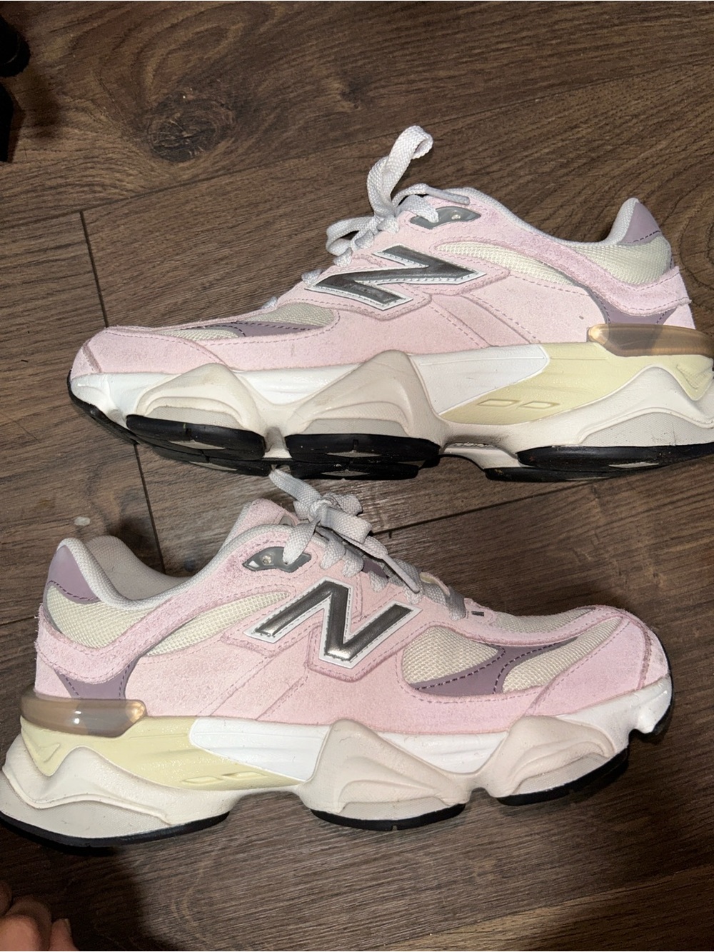 New Balance 9060 Women's Pink and Cream.